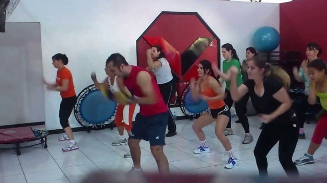 'Aula Aero Fight - Prof Carlinhos Mendes - Academia Xplod Fitness - Foz do Iguaçu PR'