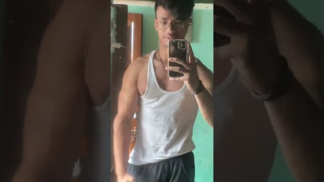 '17 teen year old indian vegetarian bodybuilder home gains #homeworkout #shorts #fitness'