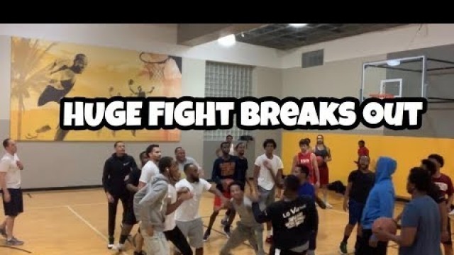 'HUGE FIGHT BREAKS OUT AT THE GYM (DAY 14) Back on the grind'