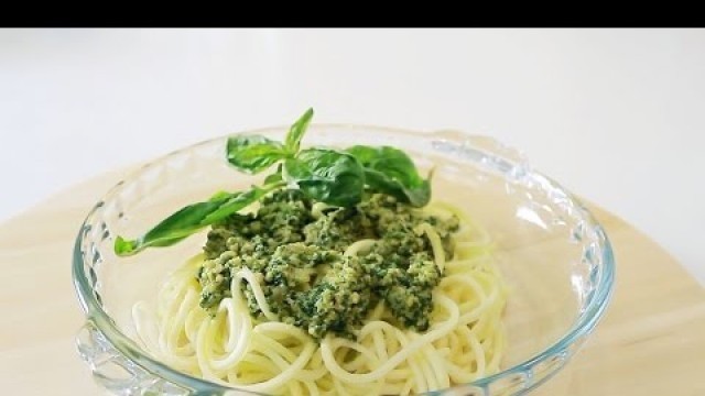 'Raw Zucchini Spaghetti with Pesto'