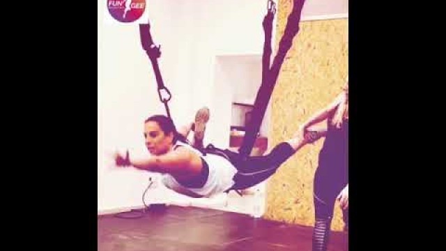 'Fun Fly Bungee Fitness: Acro- Bungee'