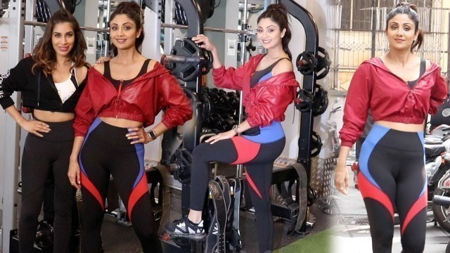 'Shilpa Shetty With Gym Buddy Sophie Choudry Get Clicked in their HOT & SEXY GYM Outfit'