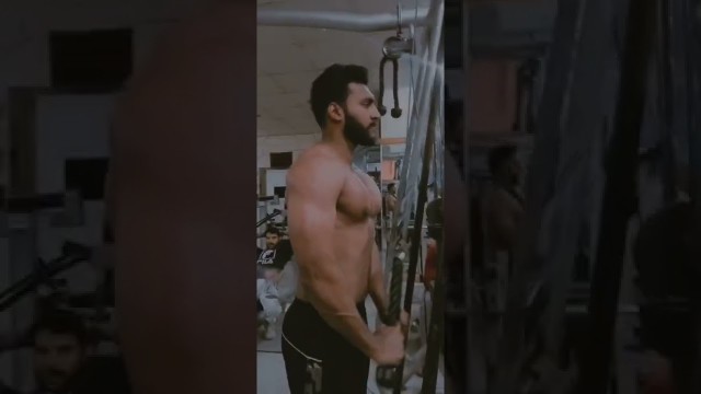 'bulk body #ch Usama fitness zone #youtubeshort'