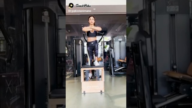 'shilpa shetty fitness exercise for  motivation strengthen new video#shilpashetty#shilpashettykundra#'