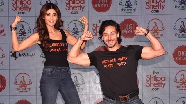 'Shilpa Shetty & Tiger Shroff Launch Shilpa\'s New Fitness Website Full Video HD'