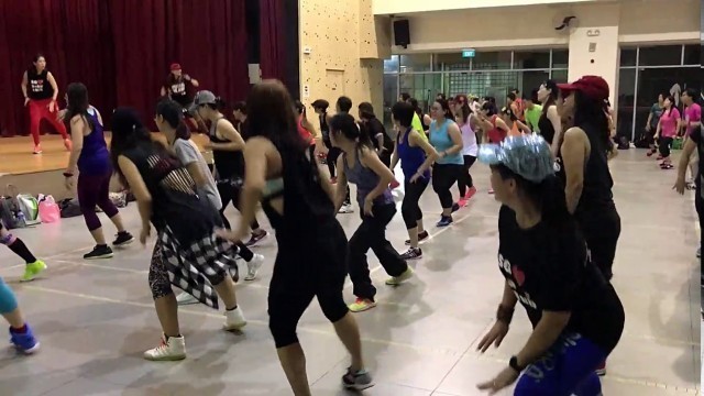 'U-jam Fitness warm up at Woodlands Galaxy CC'