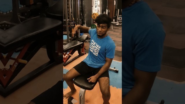 'Funny moments in gym #shorts #trending #whatsappstatus #funny #gym #tamil'