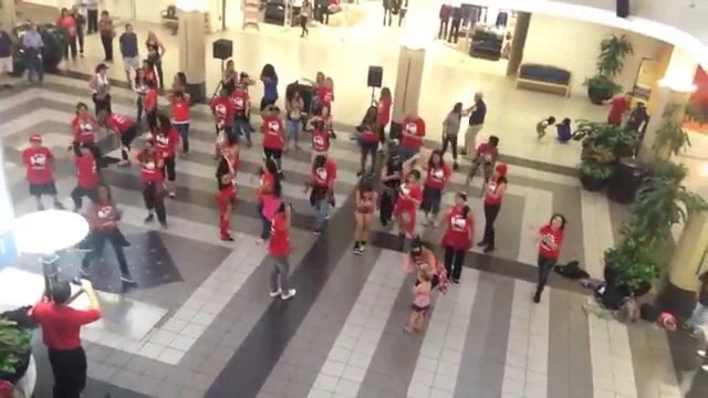 'U-JAM FITNESS FLASHMOB @ Carlsbad Westfield Mall'