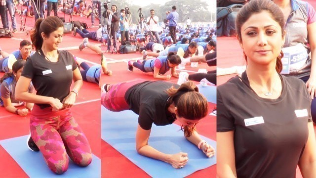 'Shilpa Shetty Record Breaking Yoga, Plankathon Will Blow Your Mind'