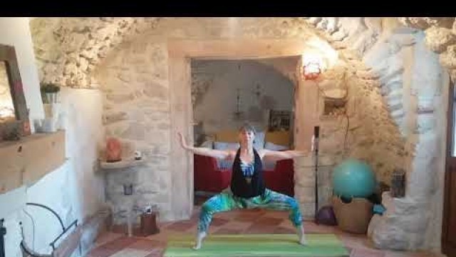 'Cours de Gym Douce Renforcement Musculaire avec Qi Gong, Yoga et Pilates.'