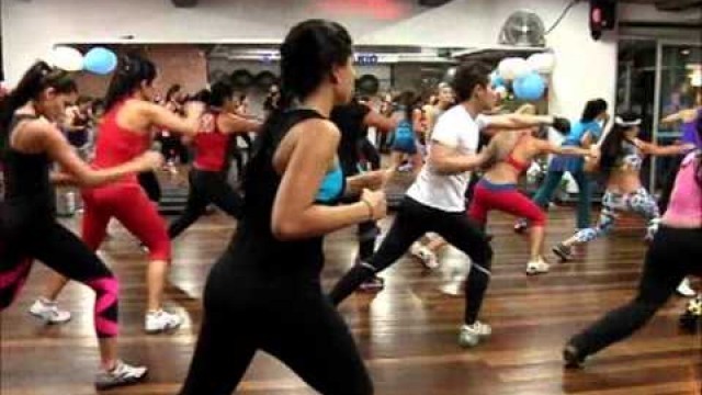 'Super clase de TAE BO  sexto aniversario Platinum Fitness.flv'