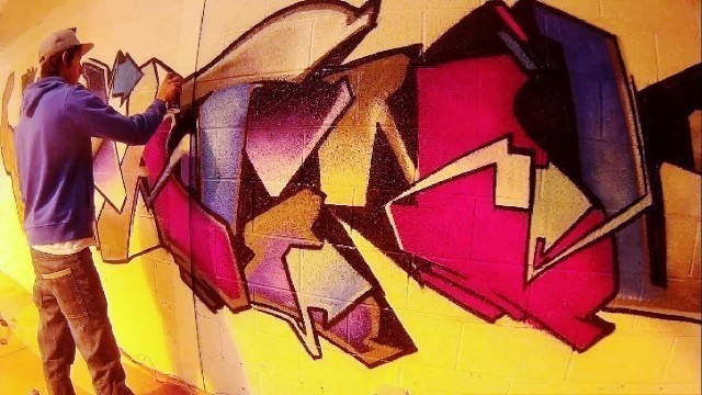 'Platinum Fitness Graffiti Wall (Chub Customs)'