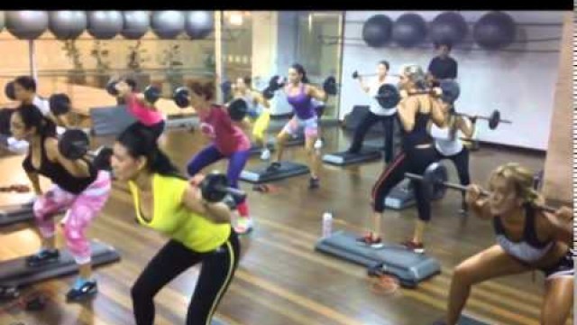 'Tonificacion de piernas clase de Entrenamiento Platinum Fitness.f4v'