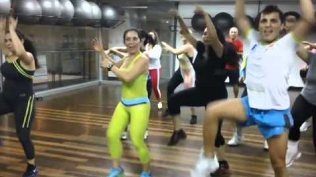 'Platinum Fitness clase de rumba seis'