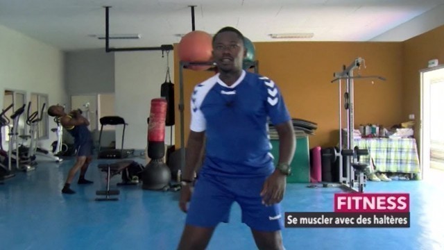 'MTB | Fitness : Renforcement musculaire avec des haltères avec Coach Diabaté'