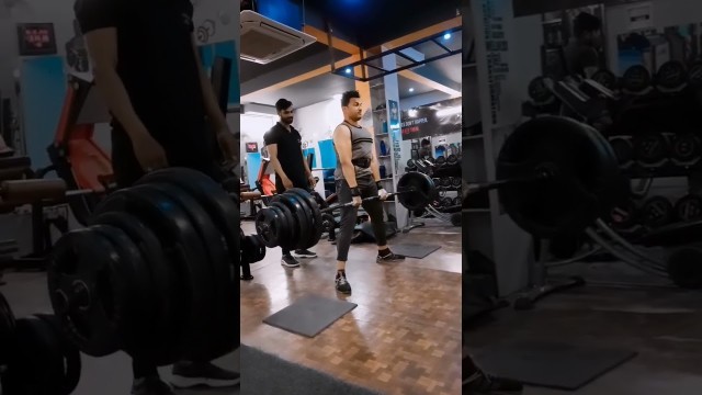 'Deadlift #deadlift #shorts #viral #motivation #gym #shortsvideo #transformation #weightloss #fatloss'