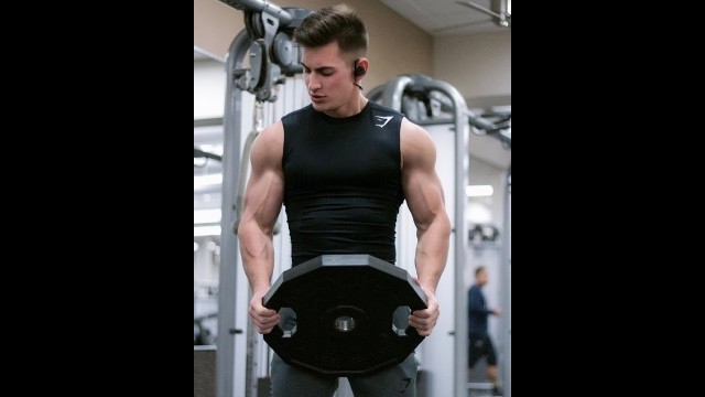 'FaZe Censor handsome shredded bodybuilder|posing with workout'