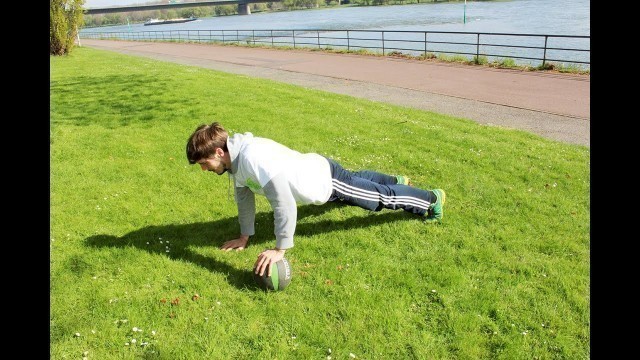 'Medizinball Workout - Wie Du mit 7 Übungen Deinen ganzen Körper kräftigst'