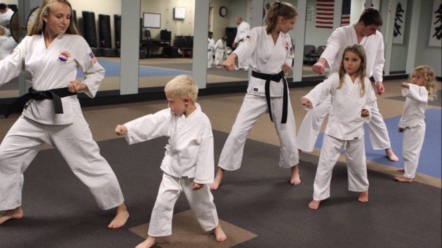 'Blue Wave Karate Kids'