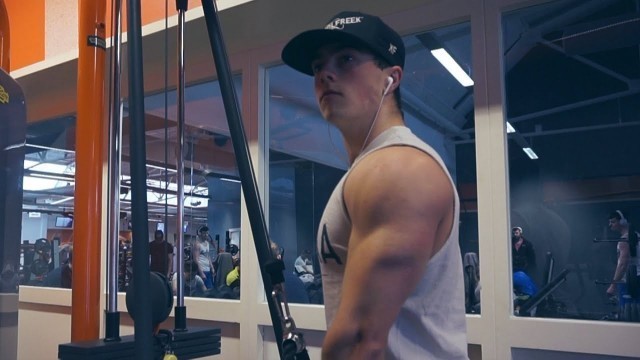 'INSANE Arm Workout ft. FaZe JzpR'