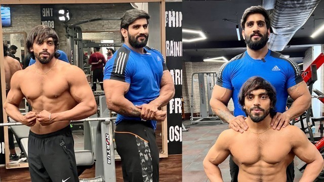 'Shoulder Workout and Posing With Vipin Yadav | Best Fitness Tips For Beginners'