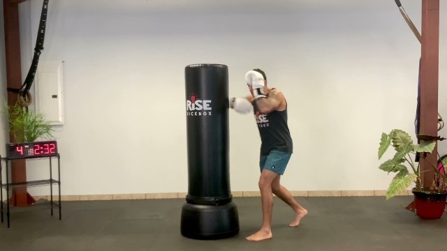 '9 Round Kickboxing Workout with Fernando #16'