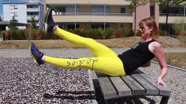 'Outdoor Krafttraining auf dem Spielplatz / Supersätze'