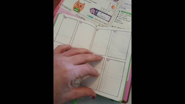 'Bullet Journal Layouts in Chic Sparrow Distressed MD Pocket'