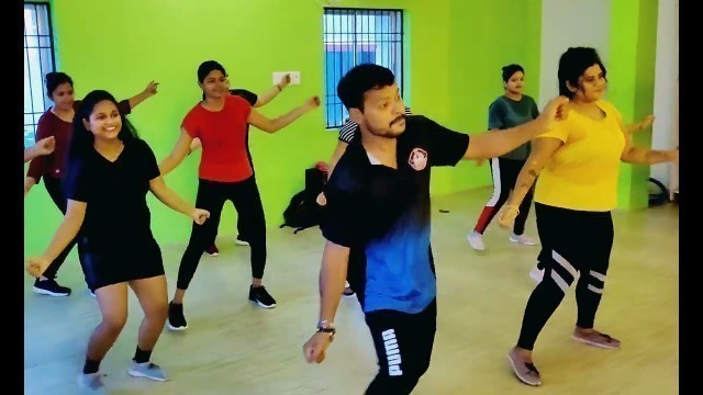 'Husn Hai Suhana||Dance Cover||Pradipta & SR Girls #zumba #fitness #viral #youtube #youtubeshorts #