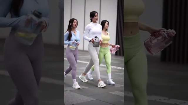 'cute Chinese Fitness Girls'