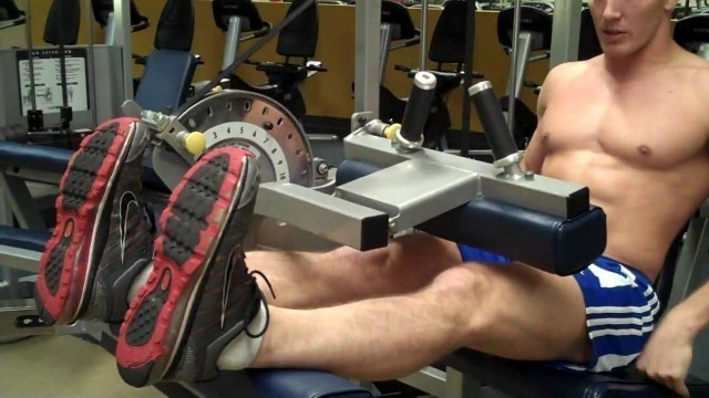 'How To: Seated Leg Curl (Cybex)'