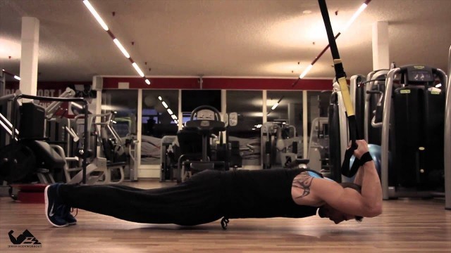 'TRX workout training exercices motivation triceps by Jerem Bodyworkout (Switzerland)'