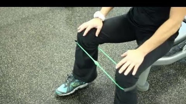 'Resistance Band Leg Exercises While Sitting : Fitness Techniques'