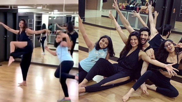 'Sushmita Sen H0T Dance With Her Daughters And Boyfriend Rohman Shawl | Workout VIDEOS'