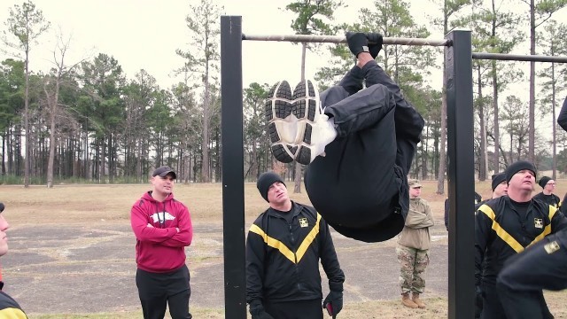 'The Army Combat Fitness Test - Leg Tuck'