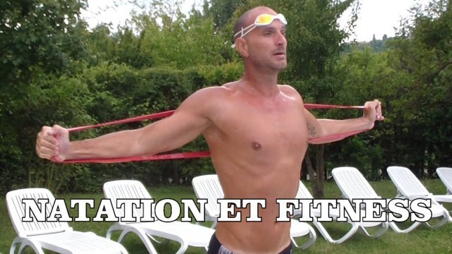 'Natation et Fitness | Exercices avec élastiques'