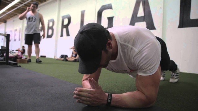 'Bradley Martyn | Quick Ab routine'