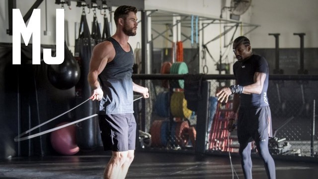 'Learn Boxing Basics With Chris Hemsworth\'s Centr App Pro Trainer Michael Olajide Jr.'