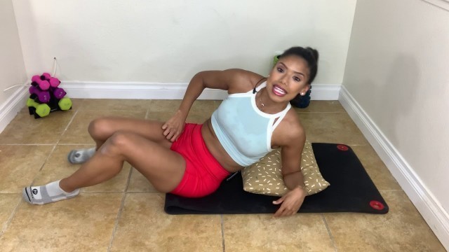 'Jessica Guevara\'s Killer Sock Workout'