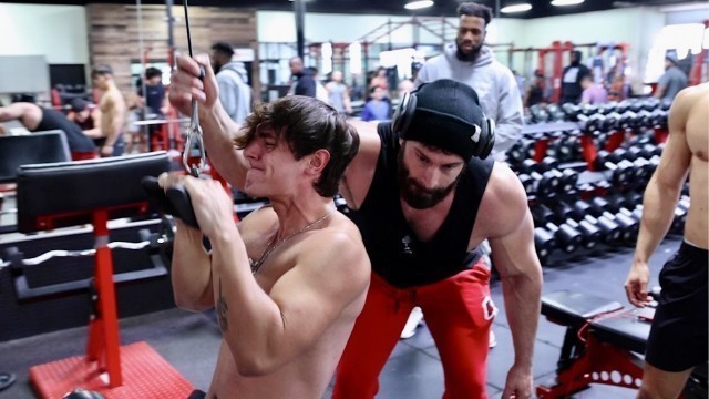 'FORCED REPS W/ BRYCE HALL & BLAKE GRAY AT ZOO CULTURE'