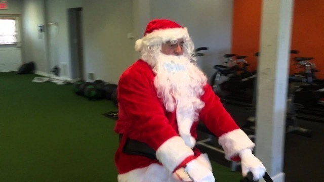 'Santa Gets fit at Aspire Fitness'