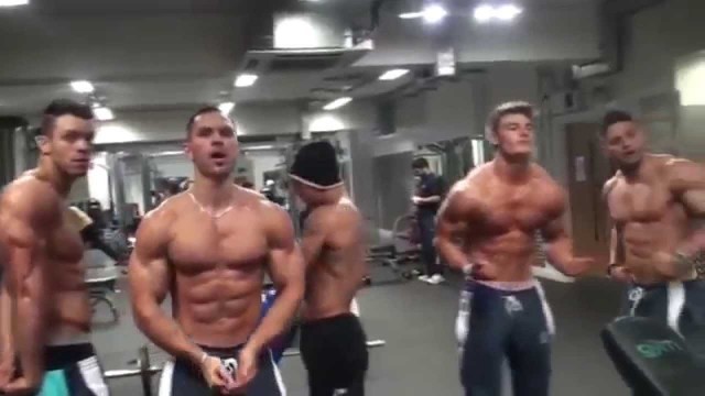 'Chris Lavado, Alon Gabbay, Lex Griffin, Matt Ogus, Jeff Seid y Daniel Blackwell'