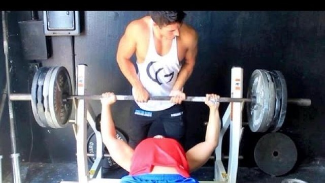 'Heavy Bench Press Day (Feat. Christian Guzman & Maxx Chewning)'