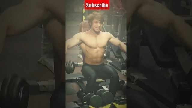 'Big shoulder workout video at gym