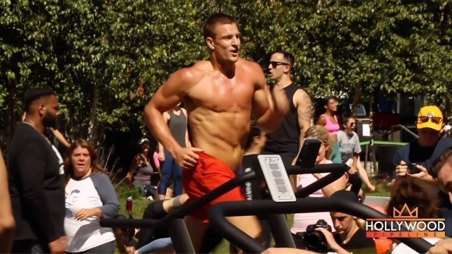 'RIPPED Rob Gronkowski Leads A Public Workout in Boston'