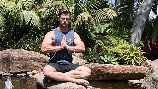 'CHRIS HEMSWORTH MEDITATION COMPILATION MOTIVATION'