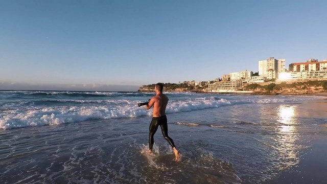 'AUSFIT Torsion Bars Beach workout'