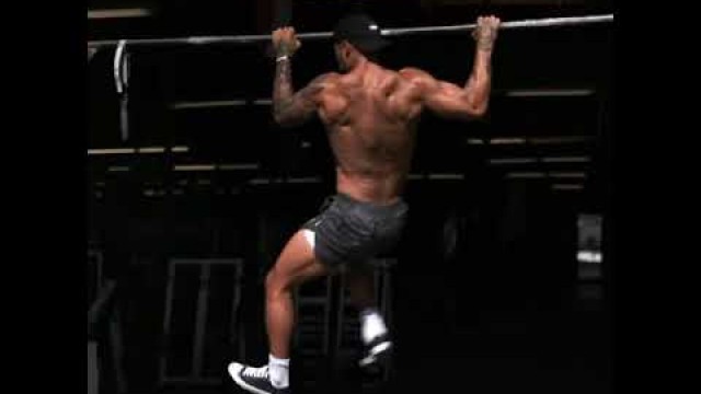 'Michael Vazquez Calisthenics Workout 